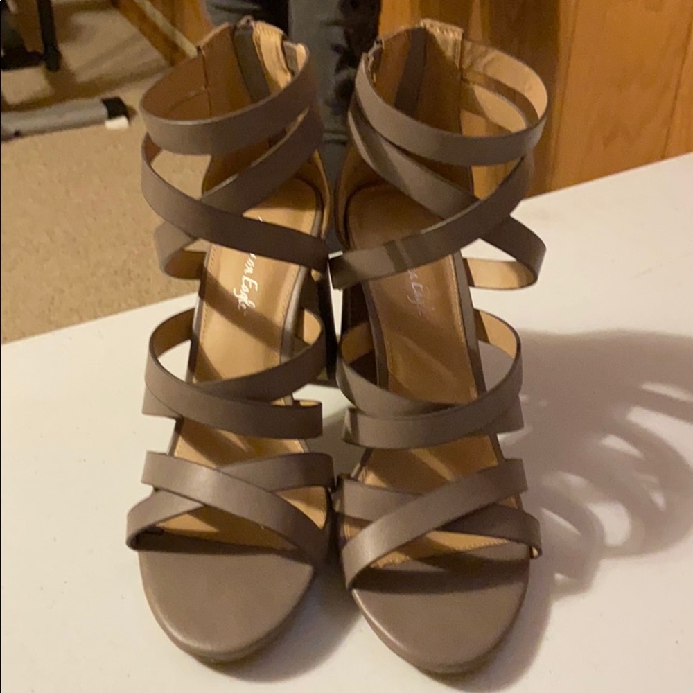 Taupe sandals - Picture 2 of 3